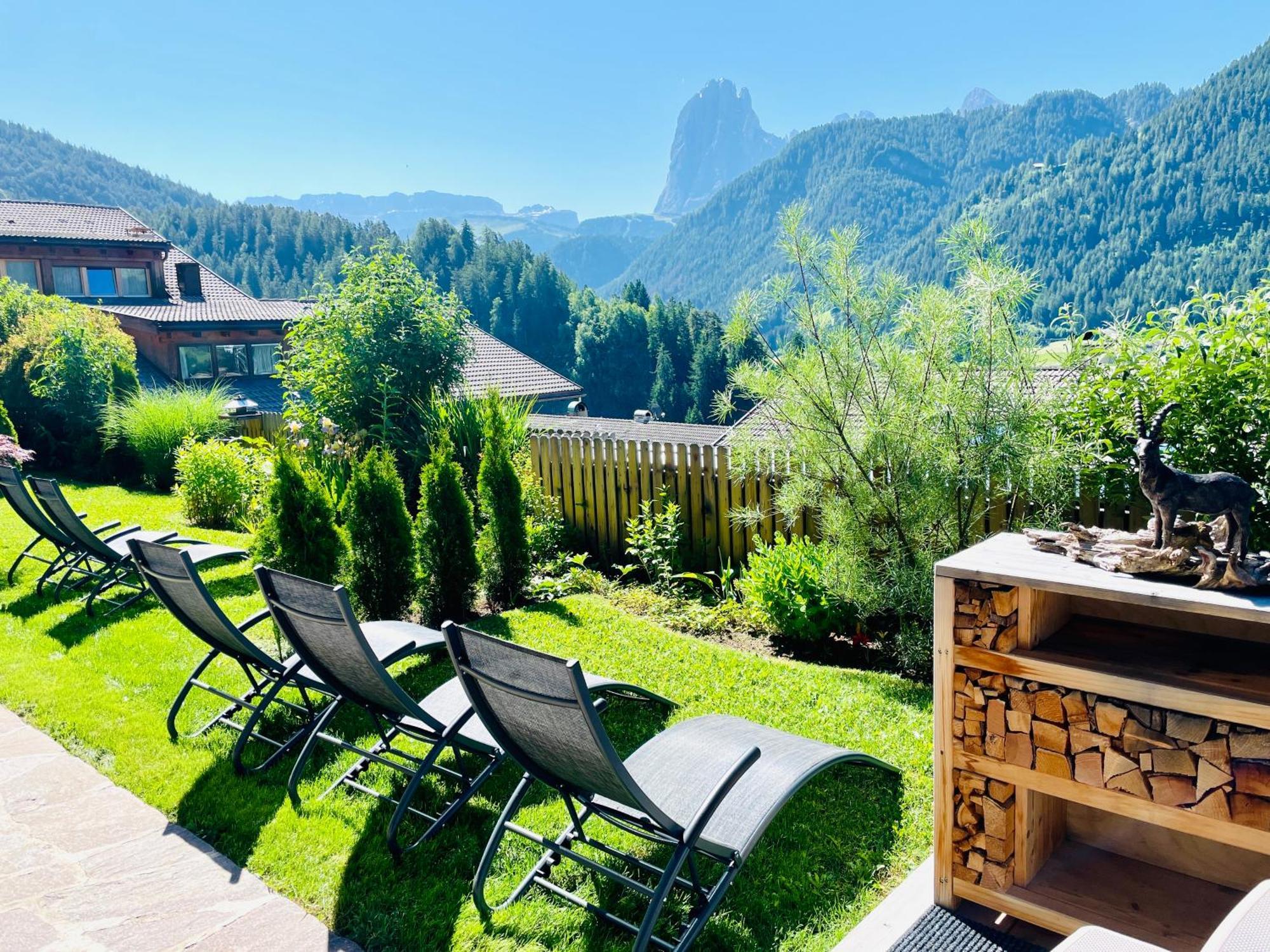 Chalet Bernardi Apartments St. Ulrich in Gröden Exterior foto